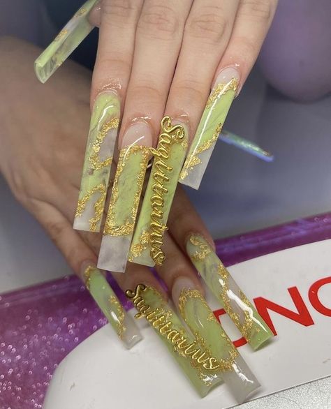 Sagittarius Nails Acrylic, Sagittarius Nails Designs, Sagittarius Nails, Birthday Nails Coffin, Nails Acrylic Long, Gold Acrylic Nails, Acrylic Nail Set, Claw Nails, Fashion Vibes