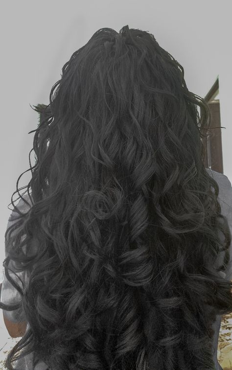 Curly, wavy, hair , beautiful hair, curly layer haircut , voluminous hair, 2b 2c 3a curls, curls,juicy curls, natural curls,  waves,  2c hair type, indian curly hair, black curly hair, black hair, beautiful black hair, jawline, lilac , diffused hair, finger rolling, bowl method, cgm , indian hair, Black 2b Hair, 2c Black Hair, Black 2c Hair, Long 2c Curly Hair, 2a Hair Styles, 2 C Hair, Long 2b Hair, Long 2c Hair, Wavy Hair 2c