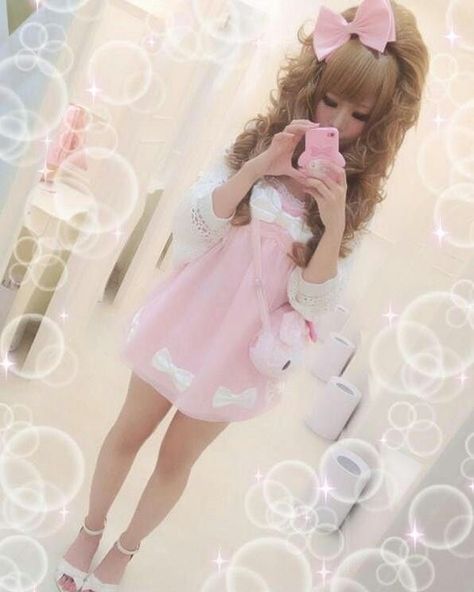 Bunnies 👑 Debunked on Instagram: “#gyaru #himegyaru #ギャル” Gyaru Clothes, Gyaru Girl, Hime Gal, Coquette Girls, Hime Gyaru, Pin Up Outfits, Gyaru Fashion, Fashion Enthusiast, Japanese Street Fashion