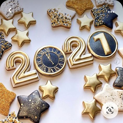 New Year Decorated Sugar Cookies, New Year's Cookies Decorated, Cookie Decorating New Years, Nye Sugar Cookie, New Years Cookie Ideas, New Years Royal Icing Cookies, New Years Cookies Decorated Royal Icing, New Year Cookies Ideas, New Year Cookies Decorated