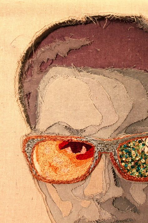 Jake Wilkensen self-portrait: applique, reverse applique and embroidery Applique Portrait, Applique People, Applique Faces, Applique Artists, Quilted Portraits, Emu Art, Emus Art, Applique Fashion, Face Applique