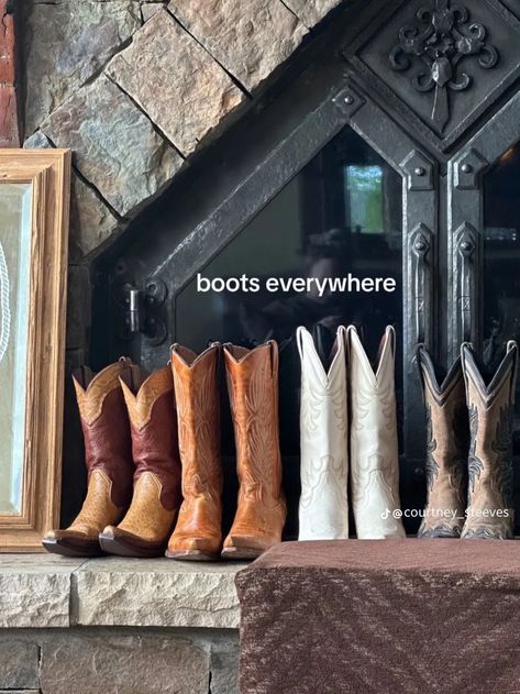 Ranch Bachelorette, Bachelorette Aesthetic, Mountain Bachelorette, Country Bachelorette, Bachelorette Inspo, Western Bachelorette, Bachelorette Themes, Cowboy Girl, Last Ride