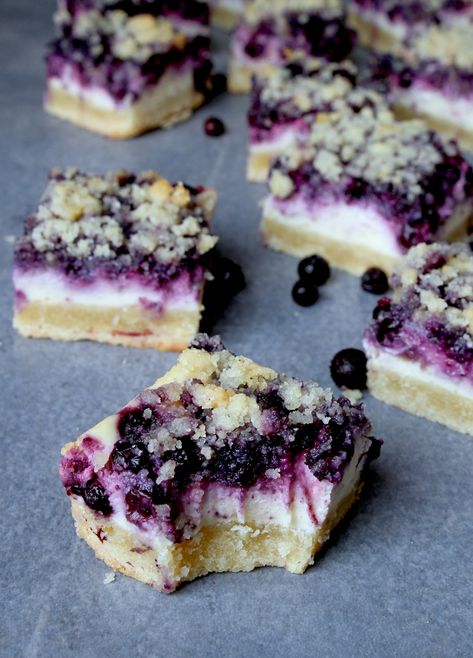 blueberry cheesecake bars are almost as awesome as a blue wave! gluten-free, and even with 4 layers- pretty easy to make. Dessert Crepes, Blueberry Cheesecake Bars, Cheesecake Layer, Arrowroot Flour, Blueberry Desserts, Shortbread Crust, Blueberry Recipes, Blueberry Cheesecake, Recipes Dessert