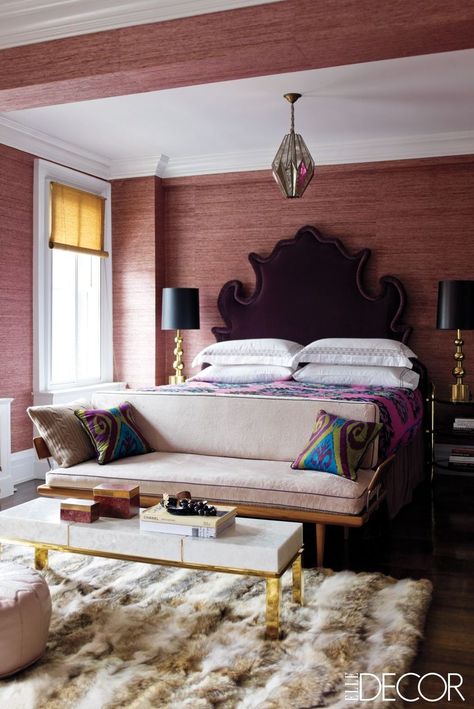 luxe-bedroom Minimalistic Couch, Elle Decor Bedroom, Dramatic Headboard, Jewel Toned Bedroom Decor, Diva Bedroom, California Bedroom Style, Jewel Tone Bedroom, Jewel Tone Purple, Beach Bedding Sets