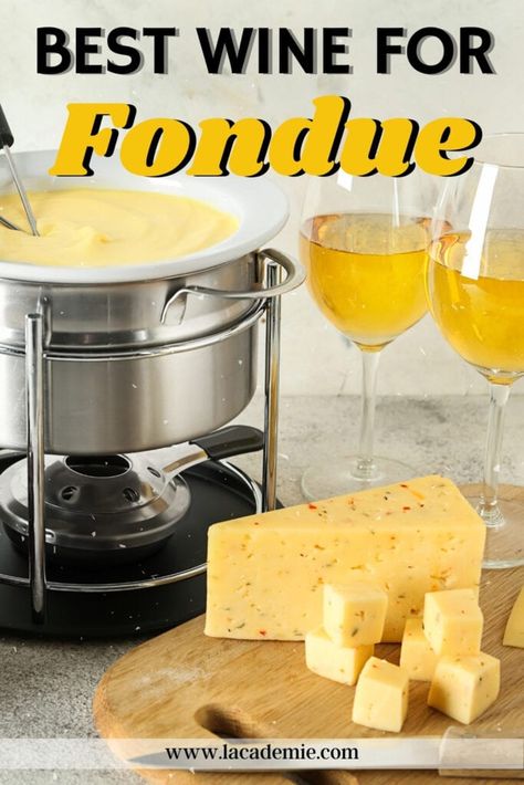 White Wine Fondue Recipes, Fondue Gift Basket Ideas, Christmas Fondue, Wine Parings, Fondue Dipping Sauces, Cheese Fondue Party, Broth Fondue Recipes, Best Cheese Fondue, Melting Pot Recipes