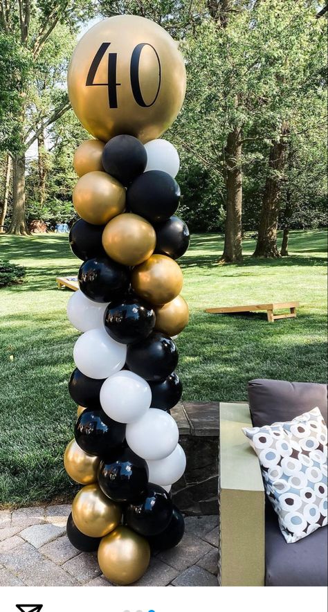 Black White And Gold Balloon Columns, Black White And Gold Balloons, 90 Decor, Black Gold Balloon Arch, Column Ideas, 40th Birthday Balloons, Black And Gold Party Decorations, 50th Birthday Balloons, Balloon Pillars