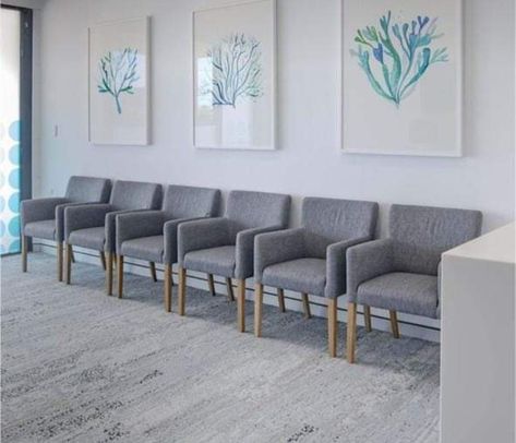 Modern Doctors Office Interiors, Psychiatrist Clinic Interior Design, Dentist Office Waiting Room, Waiting Room Chairs Medical, Modern Doctors Office Waiting Rooms, Dental Waiting Room Ideas, Medical Office Design Doctors, Medical Office Waiting Room Decor, Medical Clinic Design Interiors Doctor Office