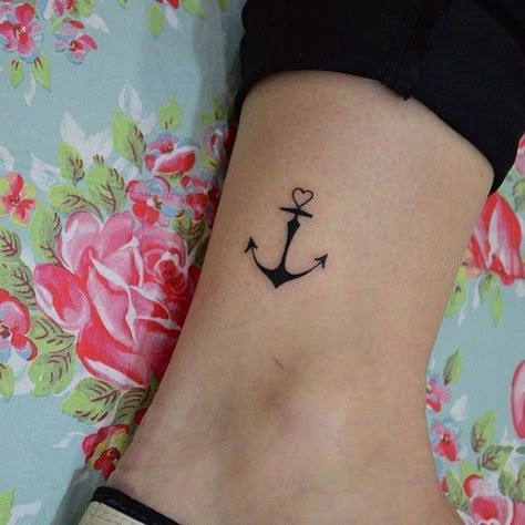 Faith Hope Love Tattoo, Small Anchor, Tattoo Diy, Anker Tattoo, Small Tattoos With Meaning, Anchor Tattoos, Inspiration Tattoos, Cat Tattoos, Disney Tattoo