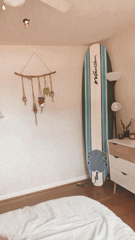 Wavestorm Surfboard, Surf Aesthetic, Surfboard Wall, Board Designs, Boho Room, Room Makeover Inspiration, Room Decorations, Surfer Girl, Teenage Dream