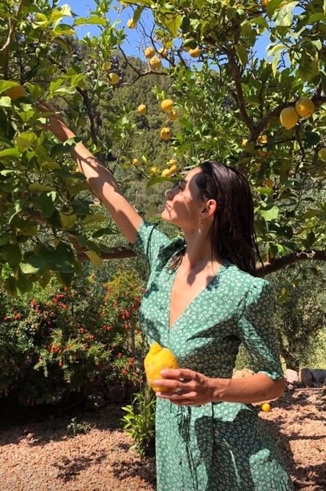 Phoebe Tonkin, Lemon Tree, Italian Summer, Northern Italy, Insta Inspo, Summer Aesthetic, Cottage Core, Photo Inspo, My Aesthetic