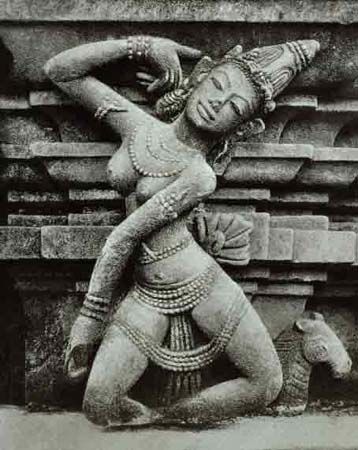 apsara champa angkor cambodia Buddhist Mythology, Khmer Dance, Theravada Buddhism, Female Sculpture, Asian Sculptures, Indian Mythology, Khmer Empire, Southeast Asian Arts, Indian Sculpture