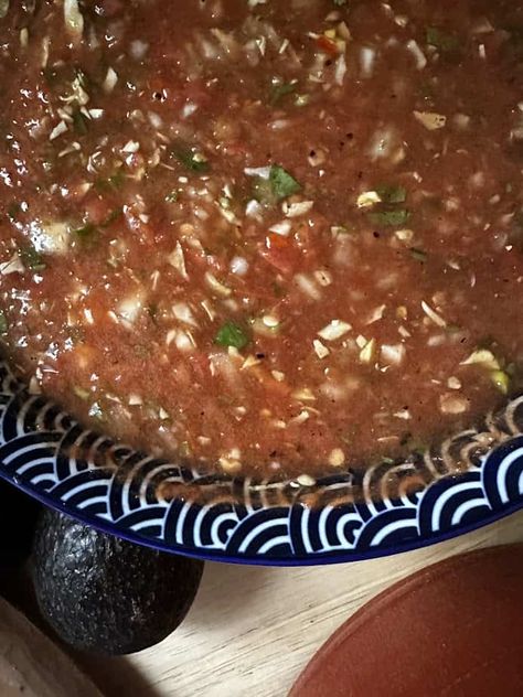 Cuatro Vientos Copycat Salsa Recipe!! Copycat Salsa, Cabbage Salsa, Ranchero Sauce, Crunchy Tacos, Mexican Salsa Recipes, Tacos Dorados, Mexican Salsa, Salsa Recipes, Salsa Ingredients