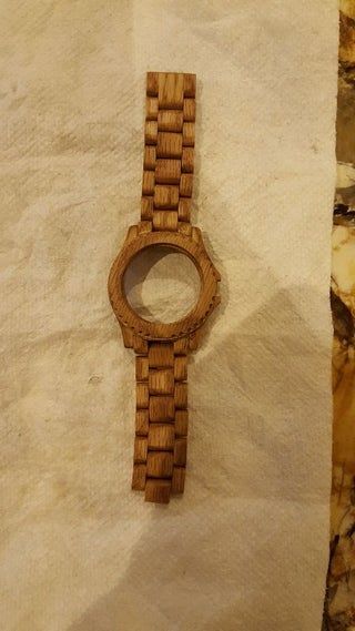 Homemade Wooden Watch (From Scratch): 18 Steps (with Pictures) Wood Accessory, Wood Clock Design, Handcrafted Christmas Cards, Wooden Glasses, Woodwork Ideas, Watch Diy, Diy Air Freshener, Laser Cut Wood Crafts, Wooden Watches