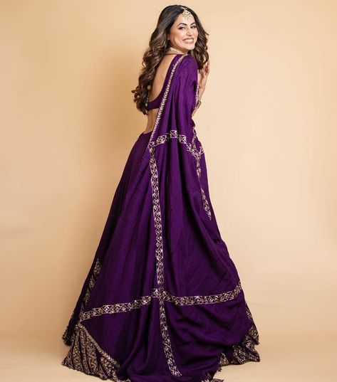 Hena Khan, Casual Bridal Dress, Bridesmaids Party, Indian Bridesmaid Dresses, Haldi Outfits, Desi Wedding Dresses, Indian Outfits Lehenga, Indian Bridal Photos, Lehenga Designs Simple