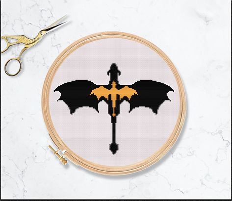 Fourth Wing Cross Stitch Pattern, Cross Stitch Patterns Dragon, Nerdy Cross Stitch Patterns Free, Dragon Cross Stitch Patterns Free, Fourth Wing Cross Stitch, Cross Stitch Easy Pattern, Acotar Cross Stitch Pattern, Throne Of Glass Cross Stitch, Fourth Wing Embroidery