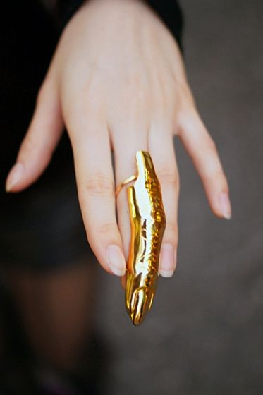 i need gold Gold Inspiration, Gold Everything, Colour Inspiration, Elder Scrolls, Jewelry Art, Gold Ring, Jewelry Box, Jade, Jewelry Accessories