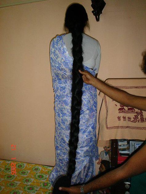 Indian Long Hair Braid, Huge Hair, Long Shiny Hair, Long Hair Images, Long Hair Ponytail, Long Indian Hair, Extremely Long Hair, Long Silky Hair, Long Hair Pictures