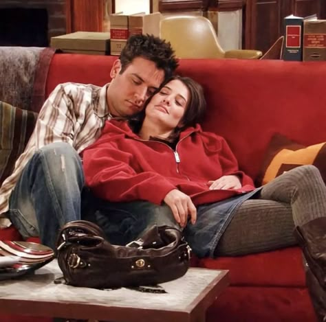 Ted And Robin, Robin Outfit, How Met Your Mother, Robin Scherbatsky, True Love Waits, Ted Mosby, Instagram Profile Picture Ideas, Hollywood Men, The Best Series Ever