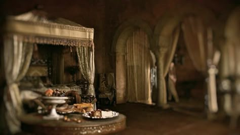 Game Of Thrones Bedroom, Targaryen Aesthetic, Kings Game, Throne Room, The Last Kingdom, Game Of Thrones Art, Fantasy Castle, Fantasy Places, Aesthetic People