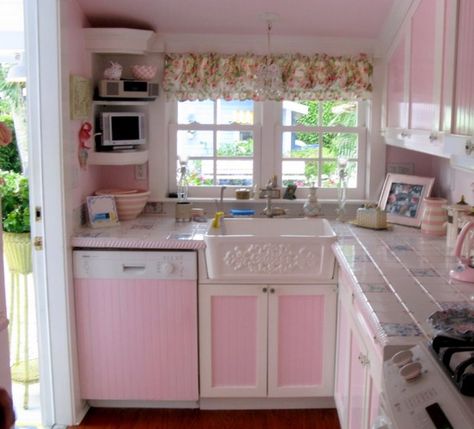 Pink Retro Kitchens | Pink And White Kitchen, Pink Retro Kitchen, Retro Pink Kitchens, Pink Kitchens, Pink Cabinets, Chic Kitchen Decor, Rooms Decoration, Shabby Chic Kitchen Decor, Shabby Chic Decorating