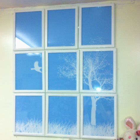 DIY wall window--great for classrooms without a window view! Diy Fake Window For Classroom, Windowless Classroom Ideas, Winter Classroom Crafts, Windowless Classroom, 3rd Grade Classroom Setup, Middle School Decor, Class Theme Ideas, Year 3 Classroom, Preschool Room Decor