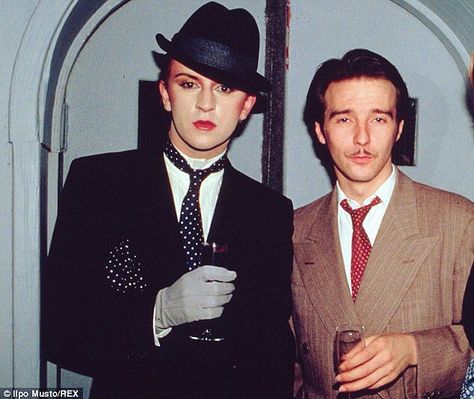 Blitz Club, Steve Strange, 80s Mens Fashion, 1970s Punk, Midge Ure, Leigh Bowery, Blitz Kids, 1980s Music, Simon Le Bon