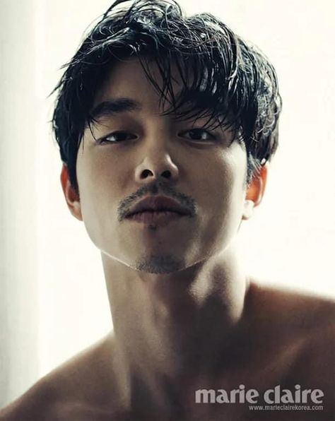 Gong Yoo Smile, Song Joong, Aesthetic People, Gong Yoo, Actor Model, Famous Faces, Asian Actors, Man Crush, Pretty Men