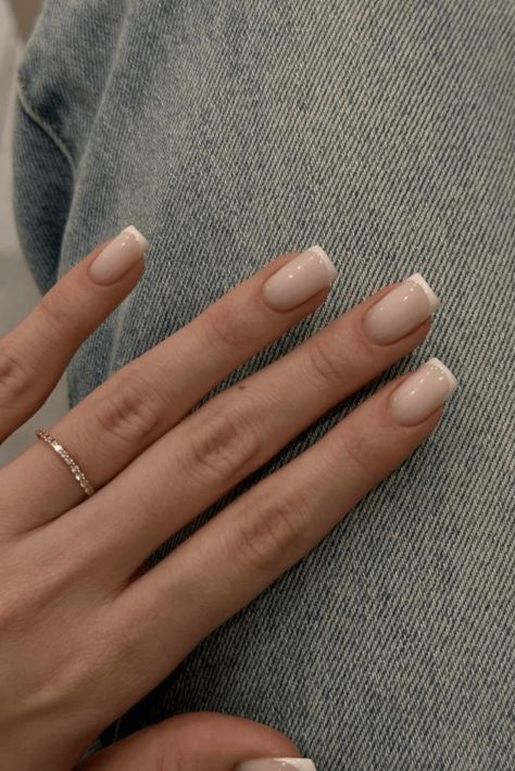 15  Timeless Old Money Nails That Scream Quiet Luxury Dip Nails Neutral Colors, Short Gel Nails Neutral, Vanilla Chai Nails, Nude Sparkly Nails Square, Business Woman Nails, Neutral French Nails, Neutral Brown Nails, Nude Sparkly Nails, Classy Nude Nails