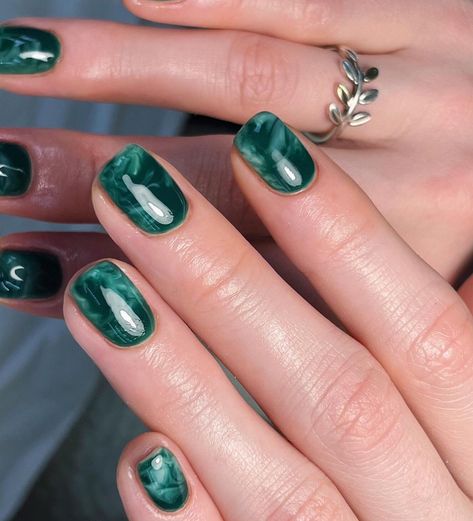 Nails With Marble Design, Green Fake Nails, Mint Green Nail Polish, Nails Medium Square, Dark Green Nails, Marble Nail Designs, Marble Nail, Press On Nails Short, Green Nail Designs