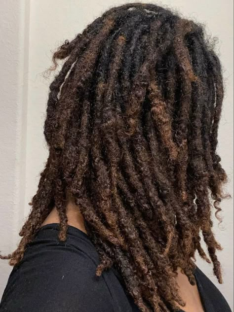 Loc Aesthetic, Curly Hair Locs, Locs Inspiration, 3b Curly Hair, Dreadlock Rasta, Natural Locs, Hair Locs, Loc Inspiration, Loc Hairstyles