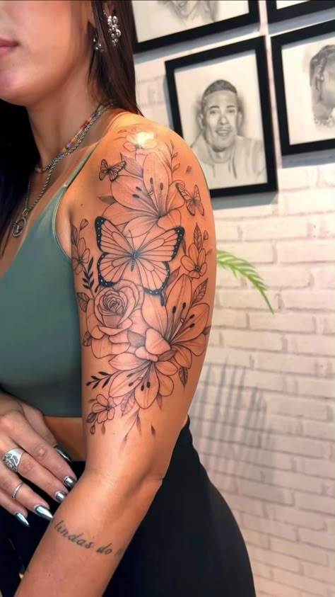 Big Tattoos For Women Arm, Tattoo Sleeve Designs Women, Shoulder Arm Tattoos For Women, Shoulder Sleeve Tattoos For Women, Front Arm Tattoo Woman, Girl Tattoo Sleeve, Unique Shoulder Tattoo, Tattoo Brazo Mujer, Small Flower Tattoos For Women