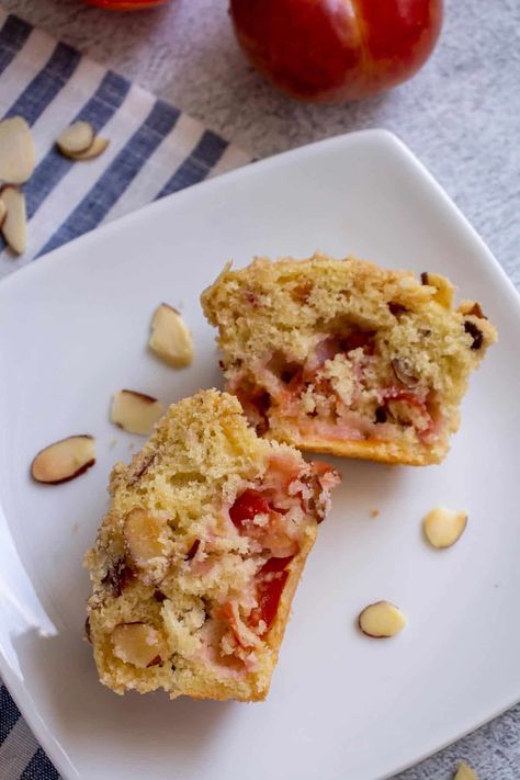 These simple Plum Almond Muffins are perfect for summer! Featuring juicy bites of fresh plum and a nutty almond-infused batter, they're crowned with a buttery and crunchy almond streusel. Honey Muffins, Almond Muffins, Jumbo Muffins, Stone Fruits, Raw Almonds, Toasted Almonds, Sliced Almonds, Muffin Recipes, Muffin Pan