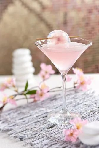 Sakura Festival, Handfasting Wedding, Cherry Blossom Party, Sakura Wedding, Cherry Liqueur, Cherry Cocktail, Martini Recipe, Cherry Blossom Wedding, Pink Drink