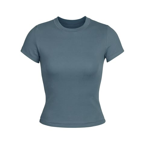 Winter Capsule Wardrobe, Bra Cup Sizes, Blue Tee, Almost Perfect, Great T Shirts, How To Make Tshirts, Basic Outfits, The Next Generation, Dream Clothes