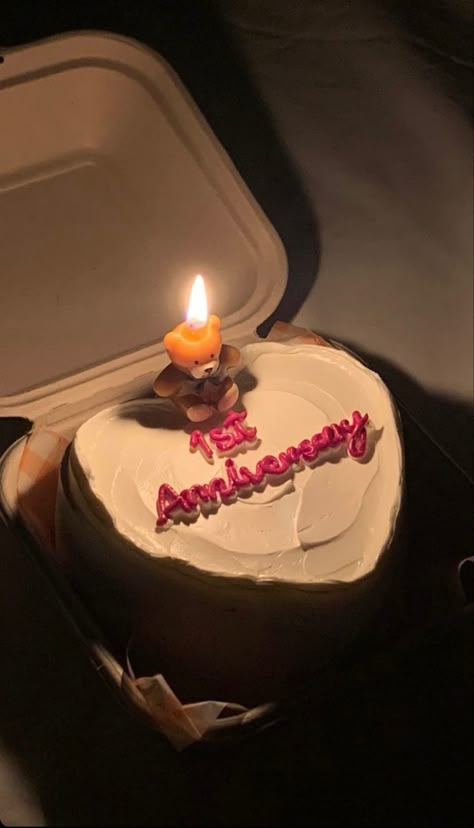 One Year Cakes Anniversary, Wedding Anniversary Cake Aesthetic, 1year Anniversary Cake, 1 Year Anniversary Aesthetic, 1st Year Anniversary Cake, 1 Year Anniversary Cake Aesthetic, 1 Month Anniversary Cake, One Year Cake Anniversary, First Anniversary Cake Ideas