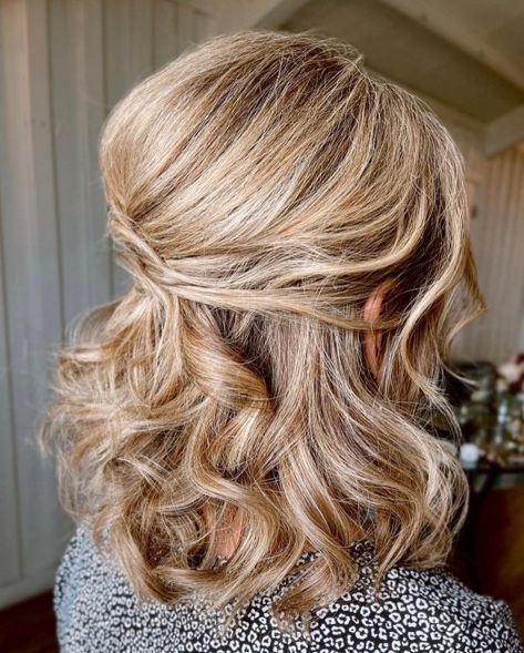 Mother of the Bride Medium Half-Up Hairstyle Special Occasion Hairstyles Medium, Updos For Medium Length Curly Hair, Mob Makeup, Mother Of Bride Hair, Matrix Hairstyle, Mother Of The Bride Hairstyles, Groom Hair, Mother Of The Groom Hairstyles, Braid Hairstyle Ideas