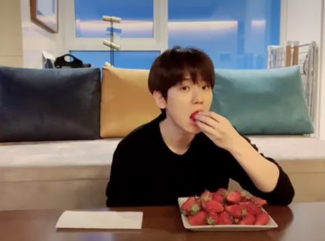 Baekhyun Strawberry, Baekhyun Eating, The First Snow, Let Me In, Exo Members, First Snow, Like U, Exo Baekhyun, Hello World