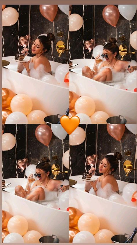 Bath Tub Photoshoot Birthday, 40th Birthday Pics Ideas For Women, Bathroom Birthday Photoshoot Ideas, Birthcake Ideas Women, Birthday Hotel Shoot, Bathtub Birthday Photoshoot Ideas, 32birthday Ideas, Birthday Tub Photoshoot Ideas, Tub Birthday Photoshoot