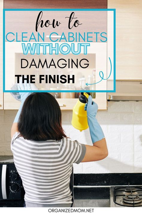 Deep Cleaning Kitchen Cabinets, Best Cabinet Cleaner, Kitchen Cabinets Cleaning Tips, Cleaning Cabinet Doors, Deep Clean Kitchen Cabinets, Cleaning Kitchen Cabinets, How To Clean Kitchen Cabinets, Clean Cabinets, Deep Clean Kitchen