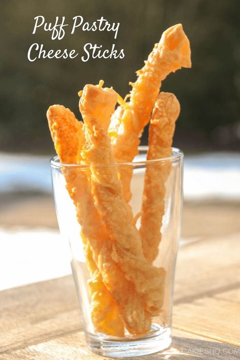 Puff pastry cheese sticks are really easy to make. Crispy, cheesy sticks that will be a winner at any party! A great party snack. Snack Stick Recipe, Cheese Sticks Recipe, Party Snacks Easy, Cheese Puff Pastry, Cheese Pastry, Snack Sticks, Nutrition Month, Cheese Straws, Easy Cheese