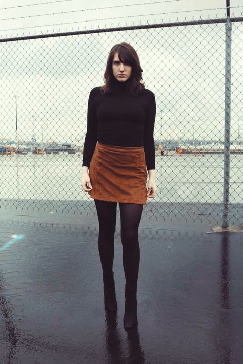 Suede Skirt Suede Skirt Outfit, Black Turtle Neck, Skirt A Line, Turtleneck Outfit, Faux Suede Skirt, 2024 Outfits, Khaki Skirt, Black Polo, Suede Skirt