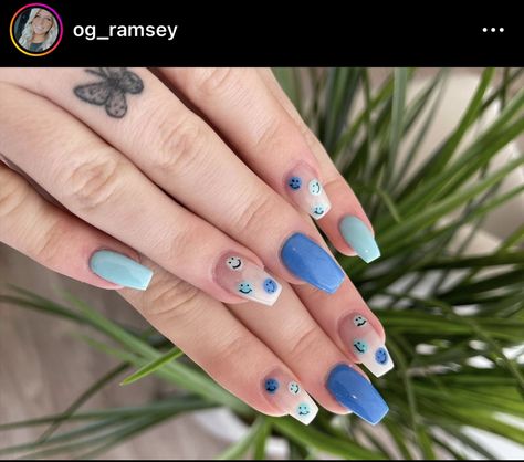 Smiley Face Nails Blue, Cute Blue Nail Ideas, Safari Nails, Hawaiian Nails, Wave Nails, Short Fake Nails, Blue Acrylic Nails, Blue Nail Designs, Almond Acrylic Nails