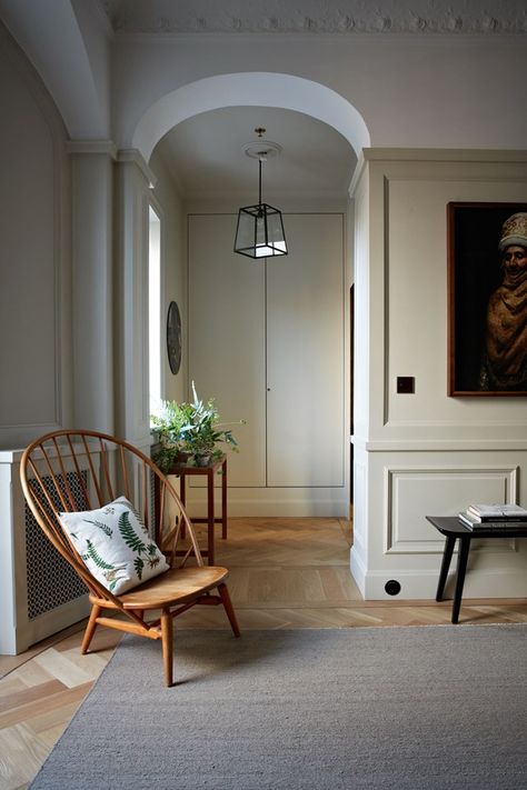 Ett Hem, Stockholm - Swedish Luxury Design Holiday Hotels & Ideas (houseandgarden.co.uk) Belgian Pearls, Ett Hem, White Furniture Living Room, Custom Made Furniture, Hotel Decor, A Chair, Elle Decor, Home Fashion, Best Interior