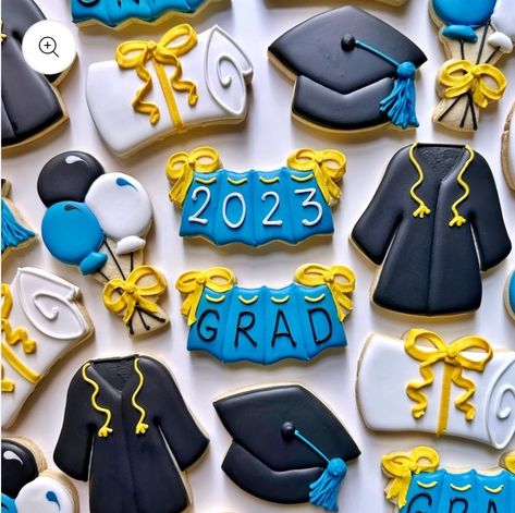 Graduation Gown Cookies, Grad Cookies, Grad Hat, Hat Cookies, Graduation Gown, Graduation Cookies, Cookie Inspiration, Cookie Icing, Line Work