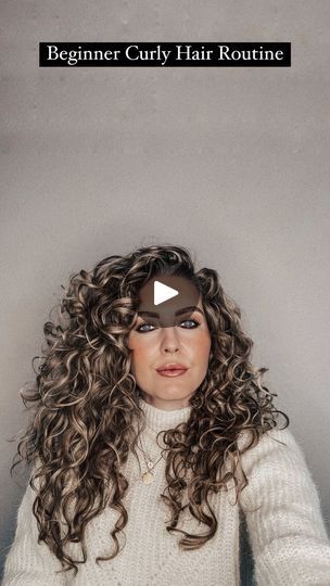 Curly Hair Routine Videos, Frizzy Hair Tips, Bob Hair Color, Frizzy Curly Hair, Layered Bob Haircuts, Hair Curls, Simple Wedding Hairstyles, Bob Haircut With Bangs, Hairstyles For Layered Hair