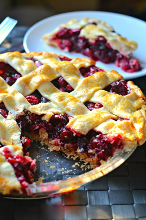 Looking for a great cranberry pie to make this holiday season? This one uses fresh cranberries, dried cranberries, and cranberry sauce! Cookies For Spring, Cranberries Dried, Cranberry Pie Recipes, Fresh Cherry Recipes, Canned Cranberries, Canned Cranberry Sauce, Cranberry Pie, Cherry Recipes, Cranberry Recipes