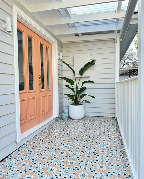 The prettiest porch we've seen 🧡💙 @brklynreno chose our Serie Loft Tawny Satin Tile to give this porch a huge DIY glow up! Swipe through to see the before pic 😮 The front door is the perfect colour with these tiles 😍 Front Door Tiles, Tiled Front Porch, Tiled Porch, Diy Glow, Entrance Porch, Entry Hall, Home Reno, Small Space Living, Bathroom Interior