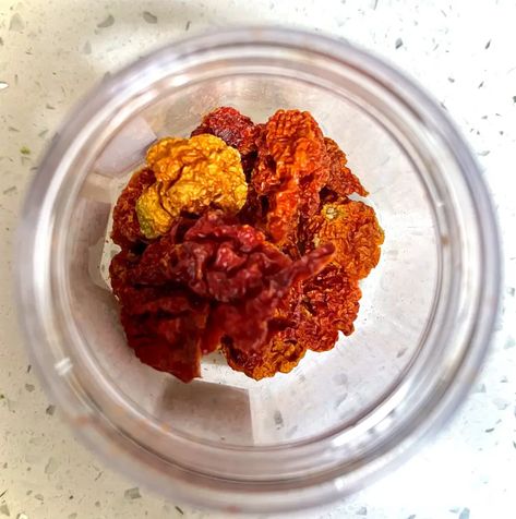 How to Dry Carolina Reaper Peppers – The Spicy Trio California Reaper Pepper Recipes, Carolina Reaper Pepper Recipes, Carolina Reaper Recipe, Dehydrating Peppers, Carolina Reaper Pepper, Types Of Peppers, Carolina Reaper, Dried Peppers, Hot Peppers