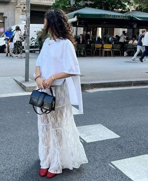 Lace Midi Skirt Outfit, White Lace Skirt Outfit, Sheer Skirts, Lace Skirt Outfit, White Lace Maxi Skirt, Trendy Dresses Formal, White Lace Skirt, Maxi Lace Skirt, Maxi Skirt Outfits