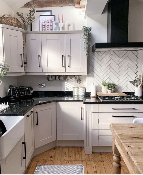 Kitchen Ideas With Black Worktop, Frenchic Kitchen, Scandi Kitchen Ideas, Kitchen Upcycle, Taupe Kitchen, Budget Kitchen Makeover, Scandi Kitchen, Council House, Pantry Laundry